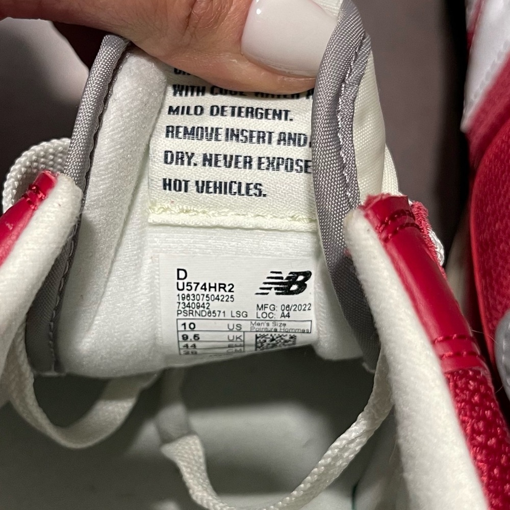 New Balance | 574 Varsity Red Sneaker Men’s Size: 10 - Picture 6 of 7